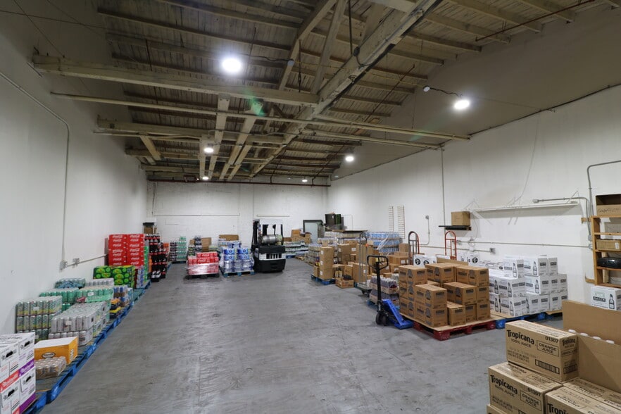 More Photos Of 703 Van Rossum Ave, Beverly Industrial For Sale