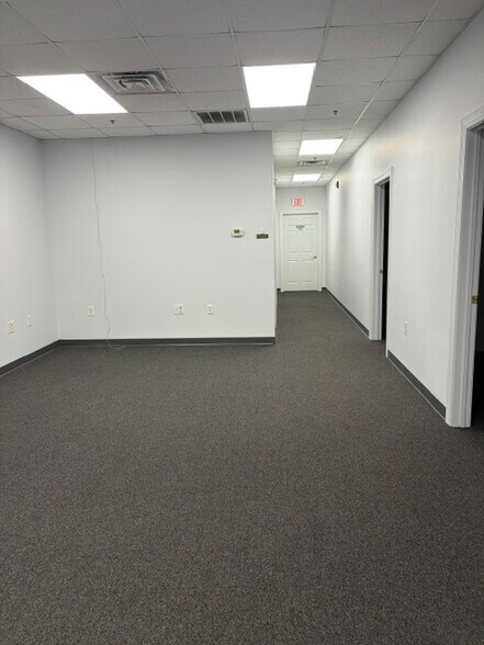 More Photos Of 101 Emmett Rd, Dunn Warehouse For Lease