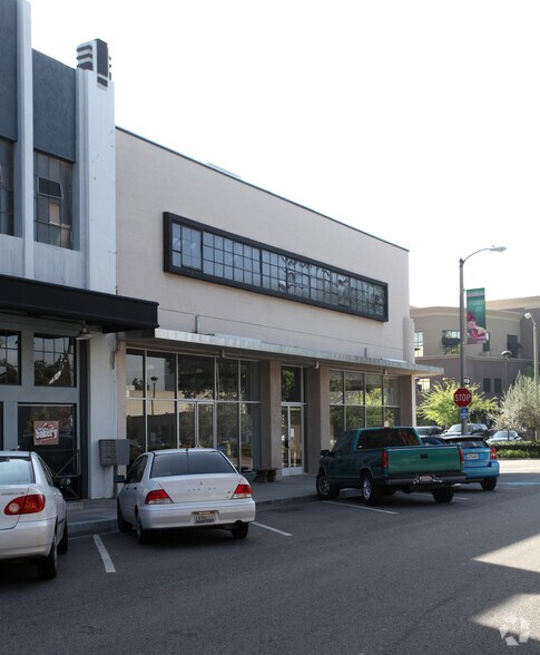 More Photos Of 161-191 W 4th St, Pomona Restaurant For Lease