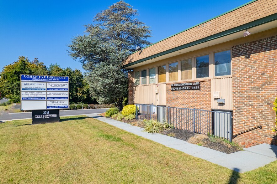 More Photos Of 28 Throckmorton Ln, Old Bridge Medical For Lease