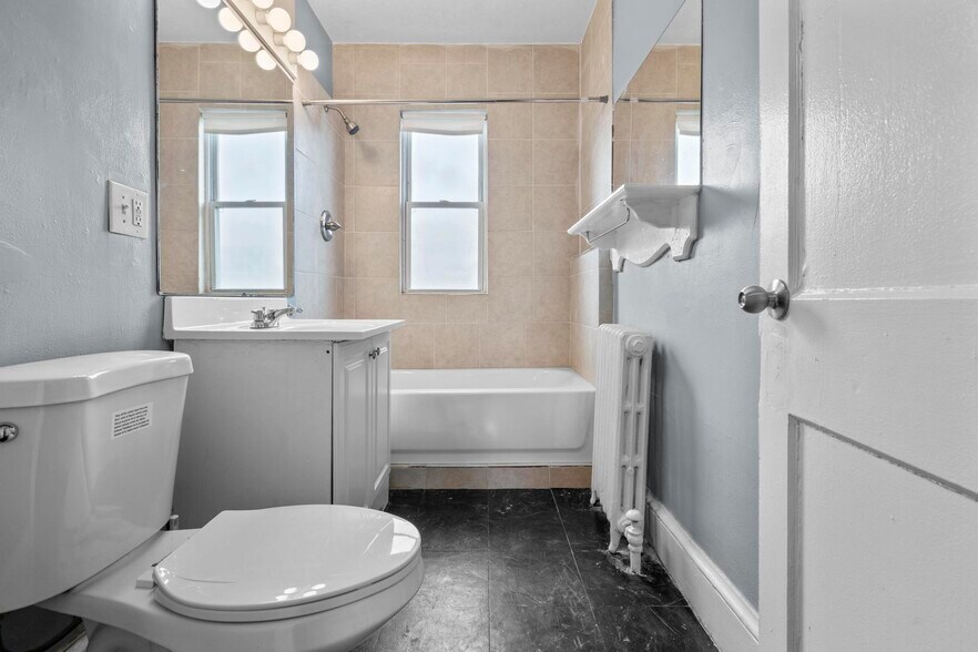 More Photos Of 34-38 Beacon St, Hartford Apartments For Sale