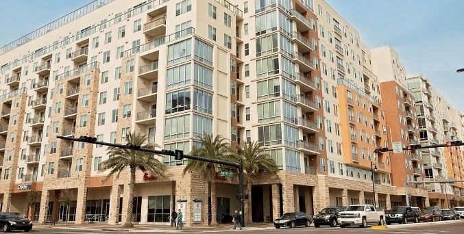 More Photos Of 1360 W University Ave, Gainesville Apartments For Lease