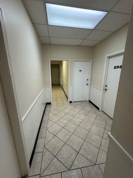 More Photos Of 1747 Citadel Plz, San Antonio Office For Sale