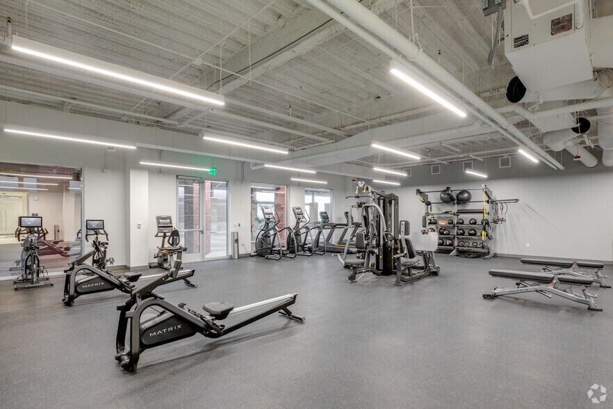 More Photos Of 20022 N 31st Ave, Phoenix Office For Lease