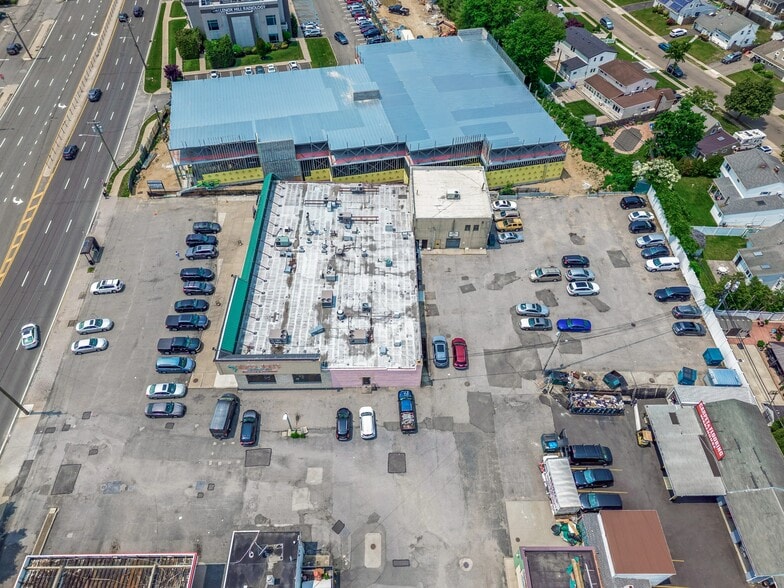 More Photos Of 3259-3275 Hempstead Tpke, Levittown Unknown For Lease