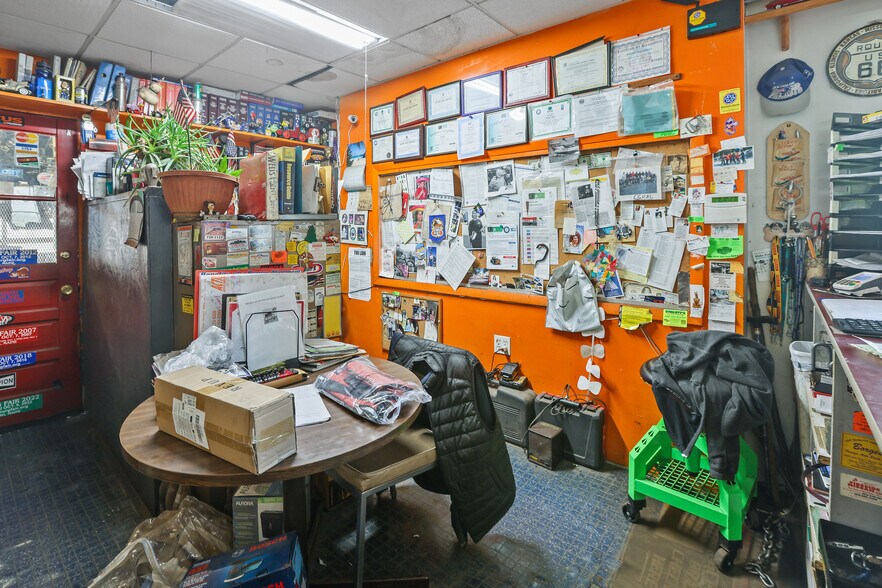 More Photos Of 19 Benefit St, Pawtucket Industrial For Sale