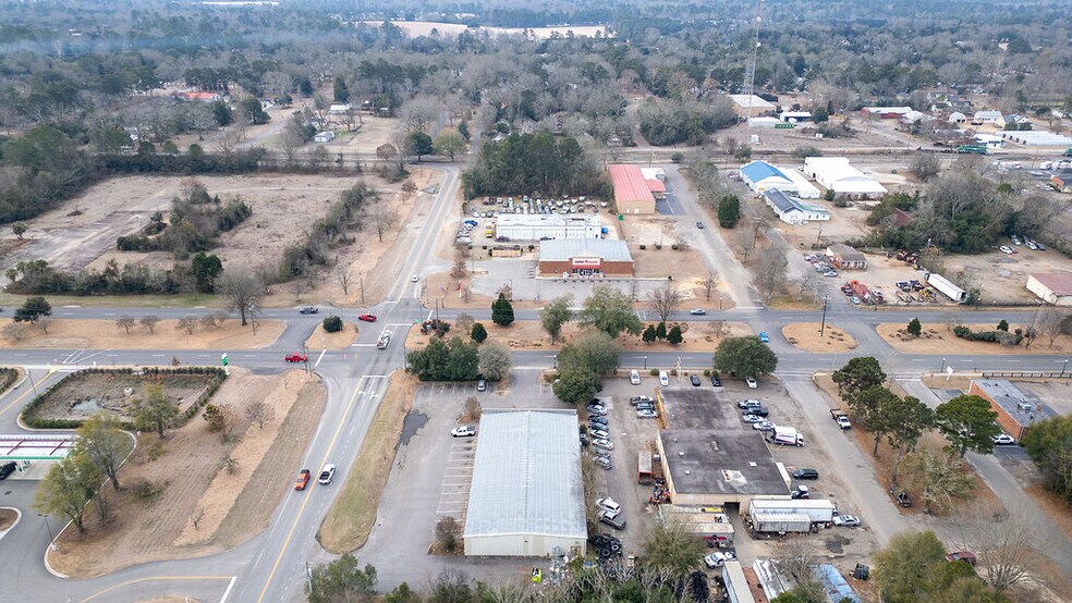 More Photos Of 1110 Richland Ave E, Aiken General Retail For Sale