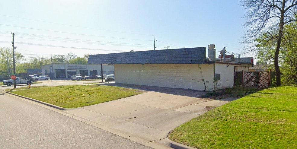 More Photos Of 432 S Sheridan Rd, Tulsa Fast Food For Sale