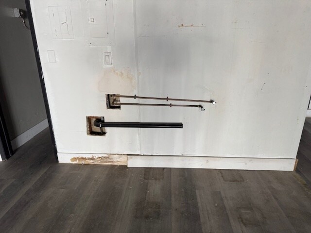 More Photos Of 22516 Ventura Blvd, Woodland Hills Freestanding For Lease