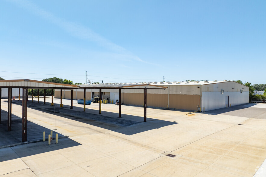 Primary Photo Of 8423 Sunstate St, Tampa Warehouse For Sale