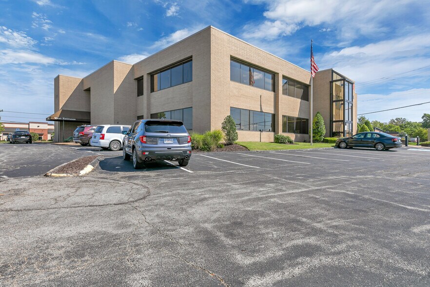 3701 S Lindbergh Blvd, Sunset Hills, MO 63127 Office For Lease
