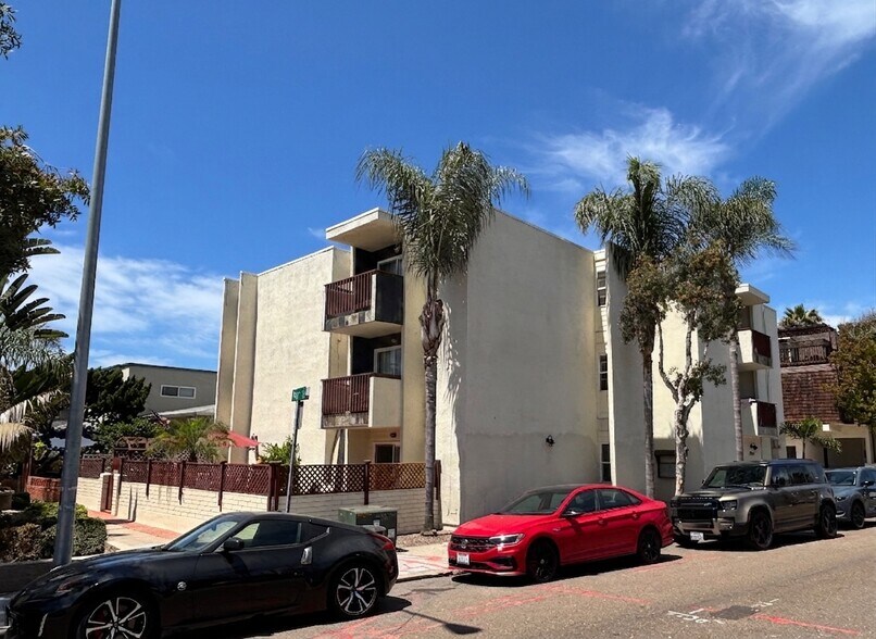 More Photos Of 2954-2958 Mission Blvd, San Diego Apartments For Sale