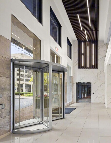 More Photos Of 1525 Wilson Blvd, Arlington Office For Lease