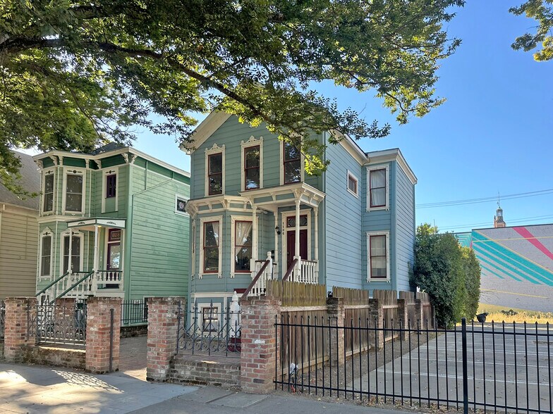 Primary Photo Of 1106 G St, Sacramento Multifamily For Sale