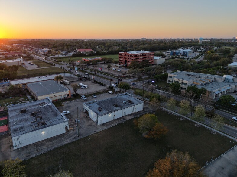 More Photos Of 8885 W Bellfort Ave, Houston General Retail For Lease