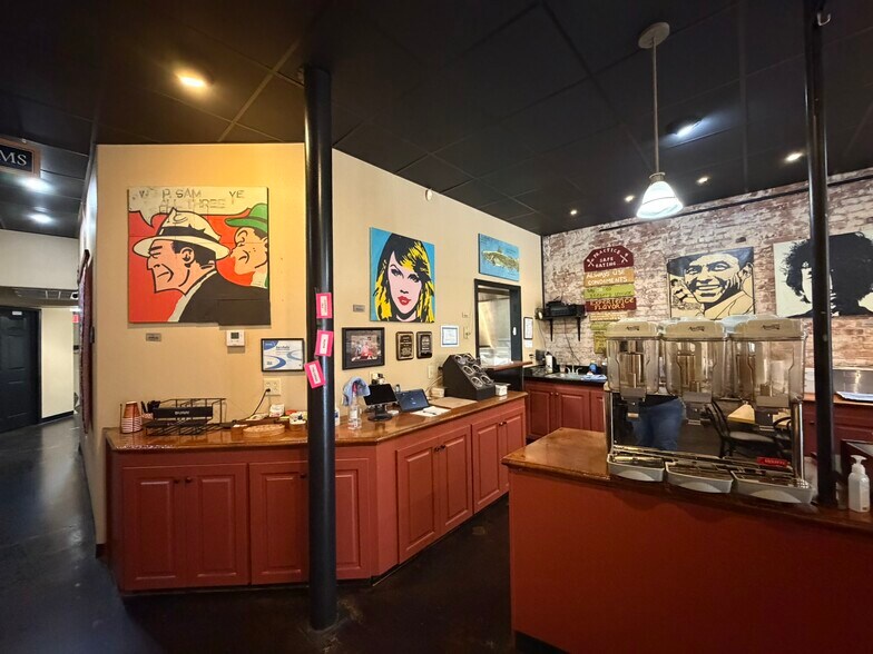 More Photos Of 615 Mena St, Mena Restaurant For Sale