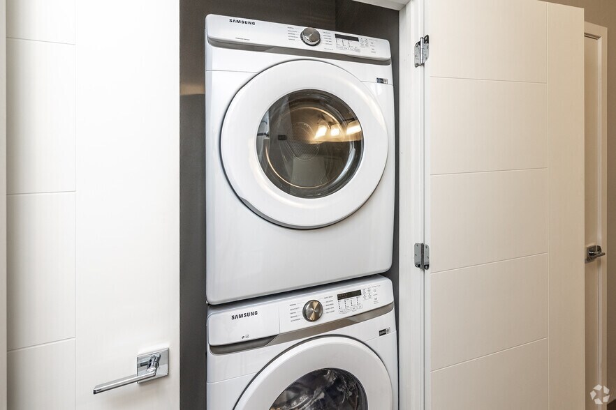 More Photos Of 1111 Parkside St, Tiffin Apartments For Lease