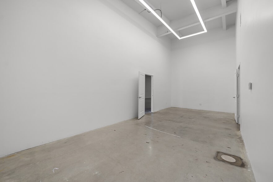 More Photos Of 1507 Essex St, Los Angeles Warehouse For Lease