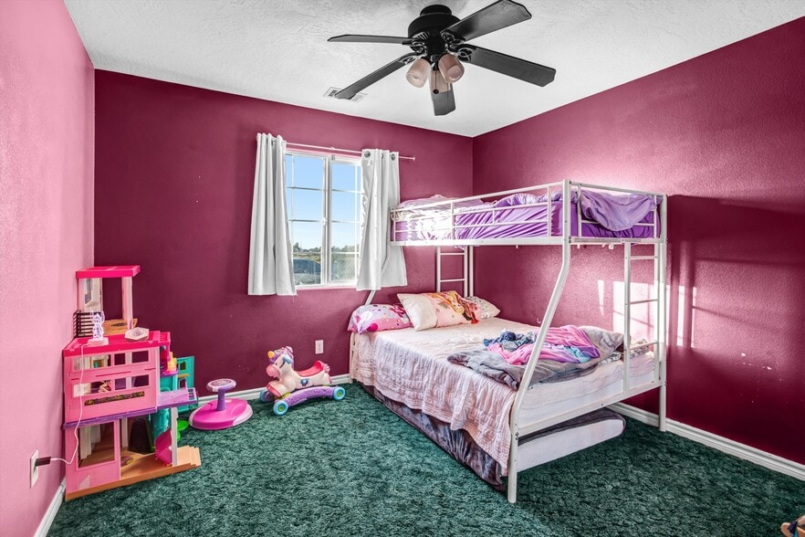 More Photos Of 10439 Mesa St, Oak Hills Multifamily For Sale