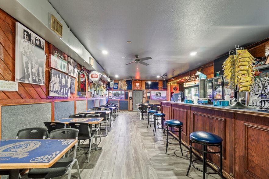 More Photos Of 107 E Park Ave, Pharr Sports And Entertainment For Sale