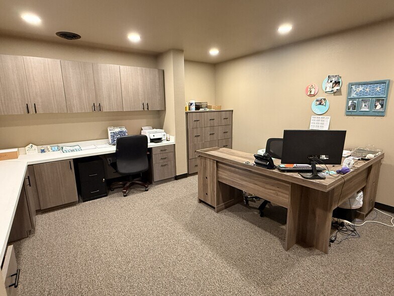 More Photos Of 1415 Selix Grv, Colorado Springs Warehouse For Sale