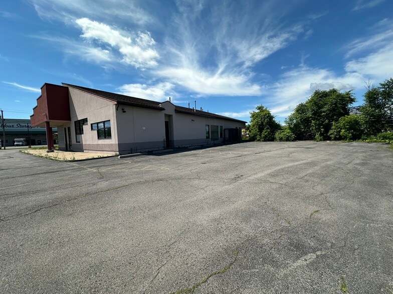 More Photos Of 961 Canal St, Syracuse Medical For Sale