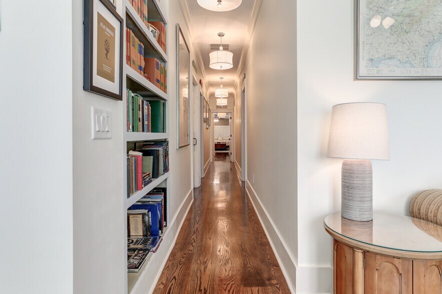 More Photos Of 2972 Lookout Pl NE, Atlanta Office Residential For Sale