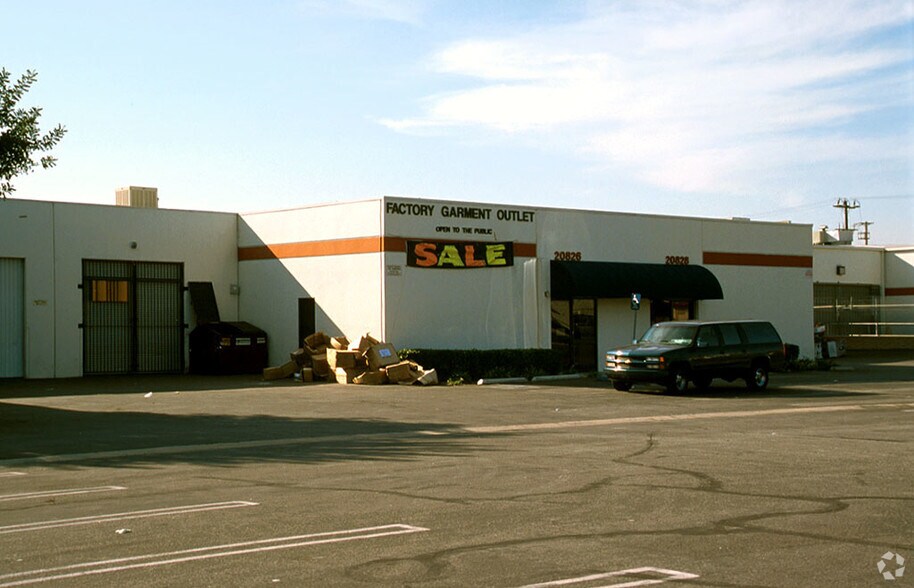 2080020828 Lassen St, Chatsworth, CA 91311 Industrial For Lease
