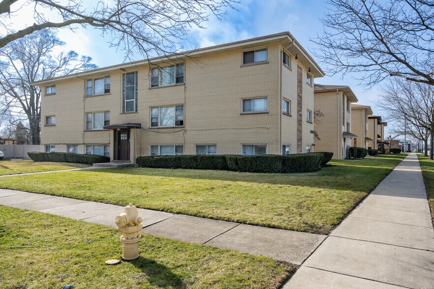 More Photos Of 5409 Saint Charles Rd, Berkeley Apartments For Sale