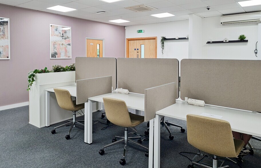 More Photos Of 2360 Meadowpine Blvd, Mississauga Coworking Space