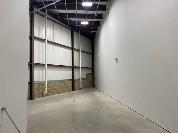 More Photos Of 4700 Timco W, Leon Valley Warehouse For Lease