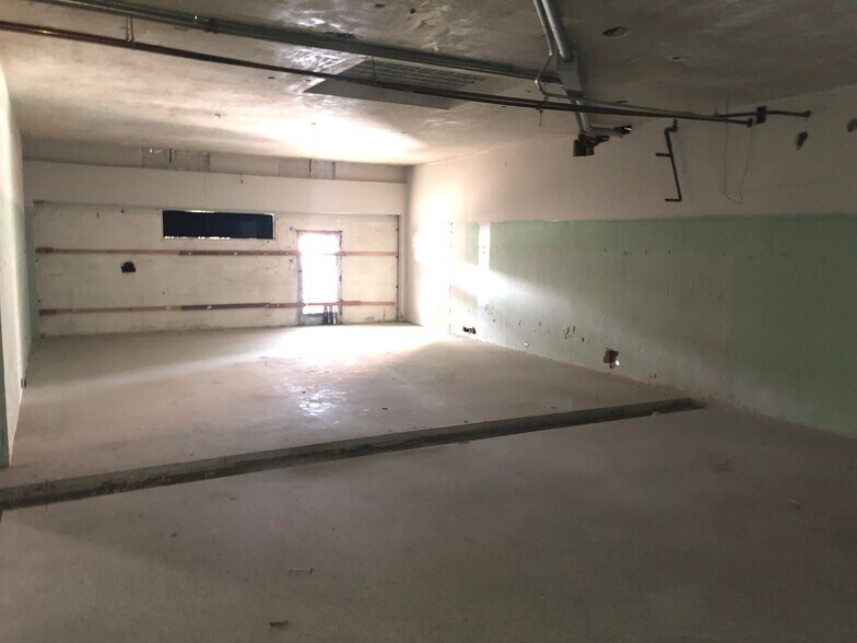 More Photos Of 301 Central Ave, Shafter Freestanding For Sale