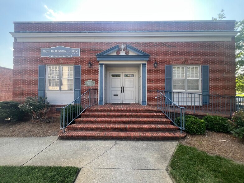 More Photos Of 239 N Edgeworth St, Greensboro Office For Sale