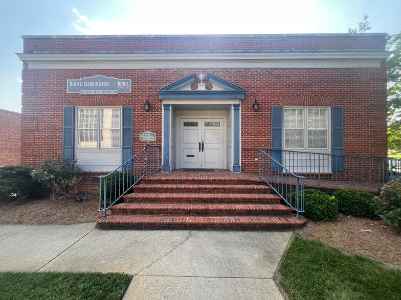More Photos Of 239 N Edgeworth St, Greensboro Office For Sale