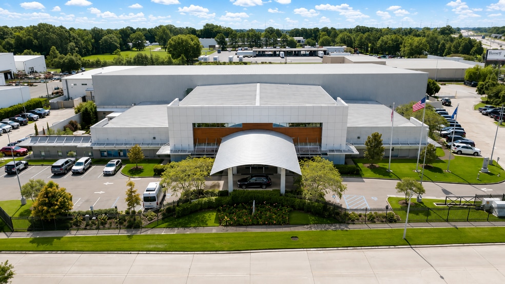 Primary Photo Of 7277 Exchequer Dr, Baton Rouge Distribution For Sale