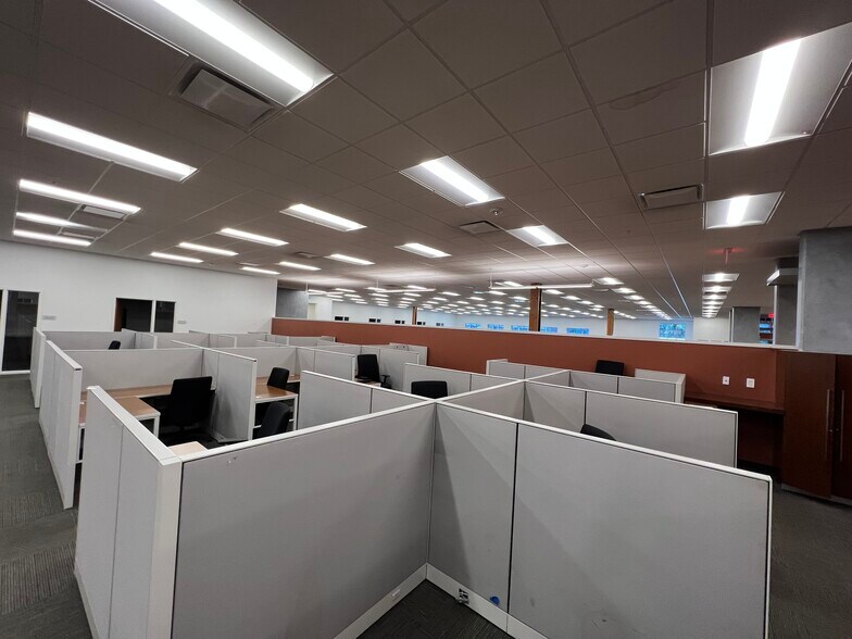 More Photos Of 2160 Colonial Blvd, Fort Myers Medical For Lease