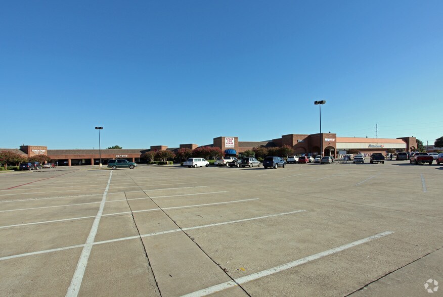 More Photos Of 2105-2193 Buckingham Rd, Richardson Unknown For Lease