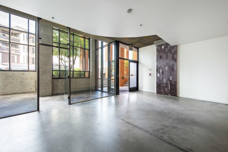 More Photos Of 225 NE 65th St, Seattle Apartments For Sale