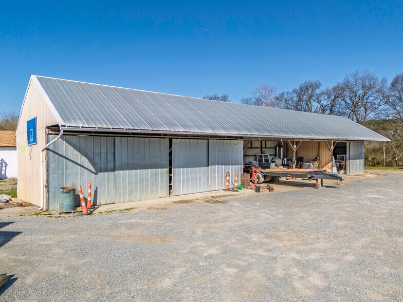 More Photos Of 1100 Winchester Hwy, Fayetteville Freestanding For Sale