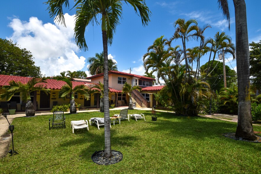 More Photos Of 2625 NE 13th Ct, Fort Lauderdale Apartments For Sale