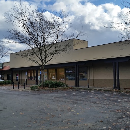 More Photos Of 6100-6130 SE King Rd, Portland Unknown For Lease