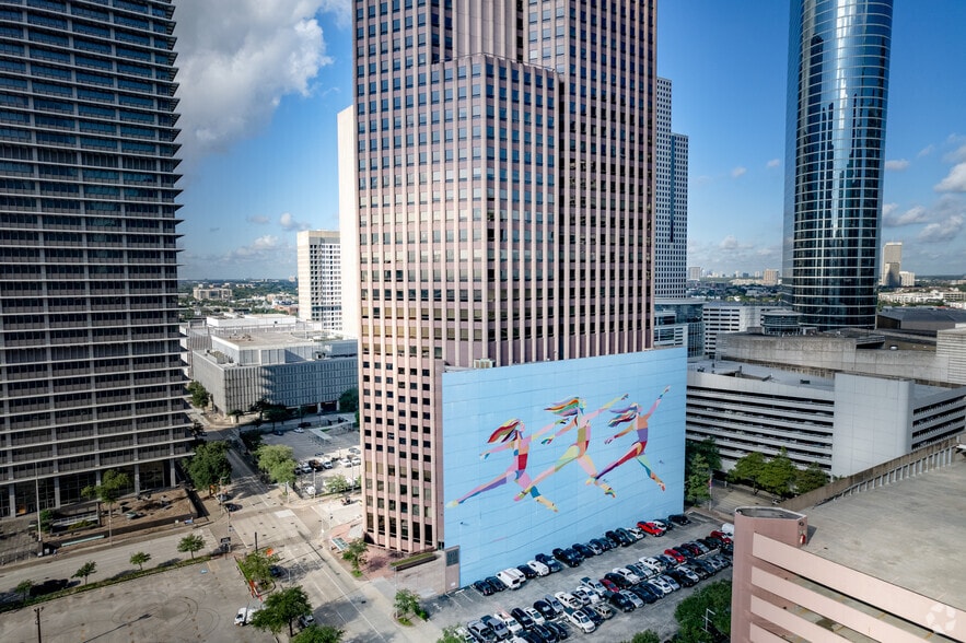 More Photos Of 1415 Louisiana St, Houston Office For Lease