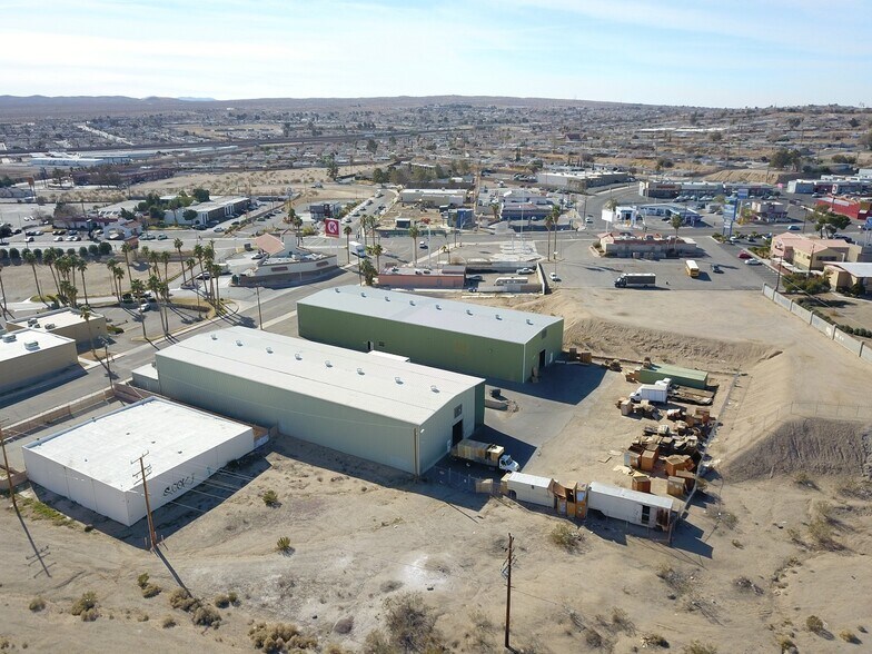 More Photos Of 160-170 Eastgate Rd, Barstow Warehouse For Lease