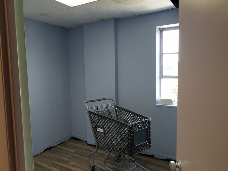 More Photos Of 3611 Branch Ave, Temple Hills Medical For Lease