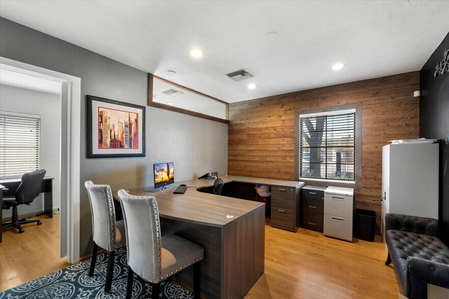 More Photos Of 314 E Thomas Rd, Phoenix Office For Sale