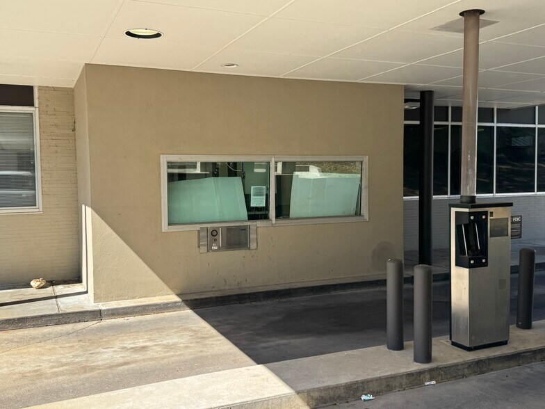 More Photos Of 612 Highway 11 S, Meridian Specialty For Sale