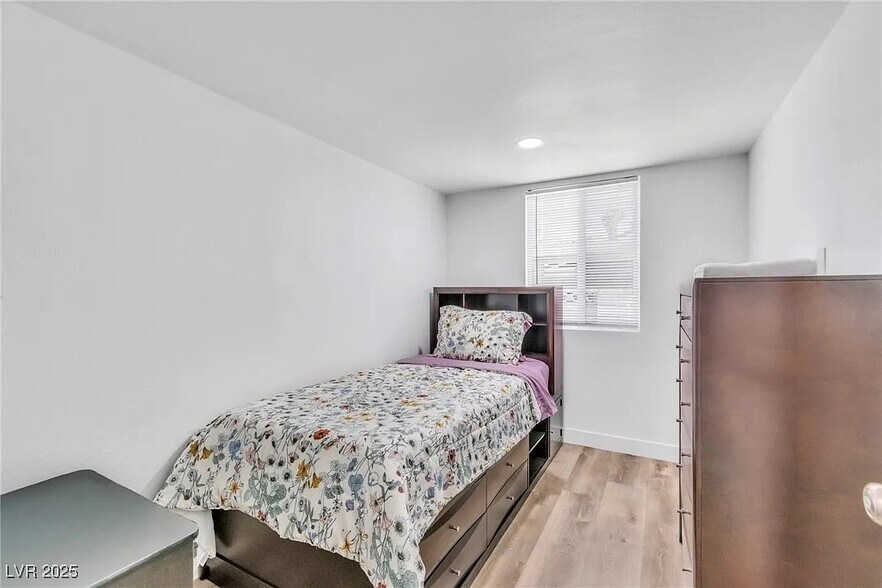 More Photos Of 4785 San Sebastian Ave, Las Vegas Specialty For Sale