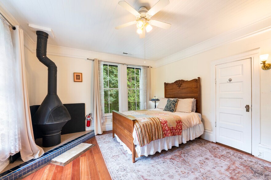 More Photos Of 12130 Highway 116, Guerneville Hospitality For Sale