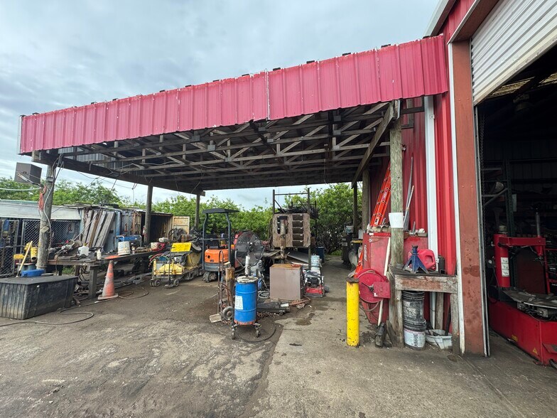 More Photos Of 5775 126th Ave N, Clearwater Warehouse For Sale