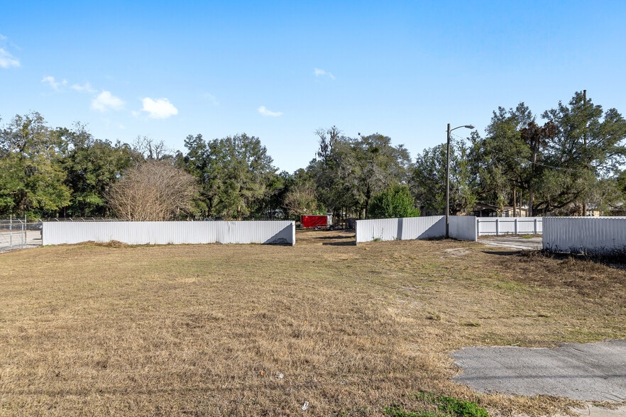 More Photos Of 1007 25th St, Ocala General Retail For Sale